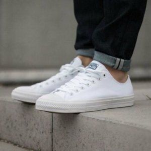 BRAND NEW Converse Chuck Taylor II Lunarlon Low